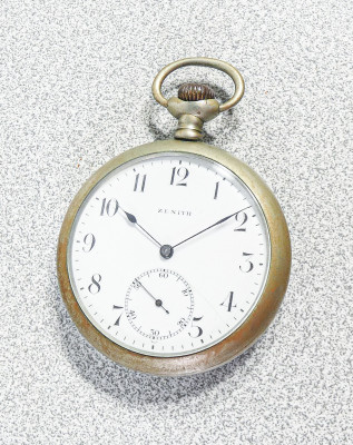 Orologio da tasca a carica manuale ZENITH n° 1265807. Primo Novecento